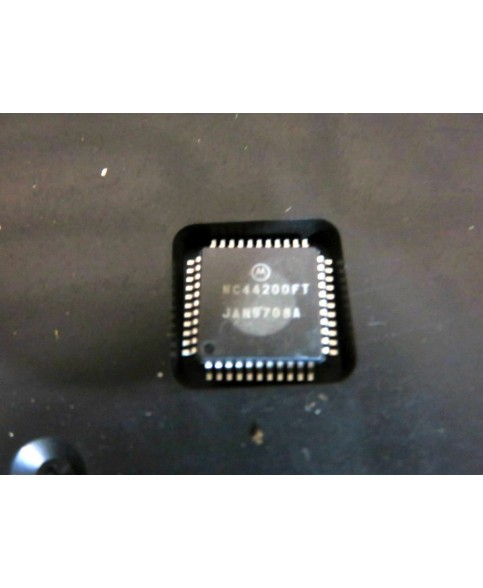  1PCS MOTOROLA MC44200FT  - 44200 CHIP IC, SNK NEO GEO 